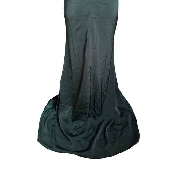 Showpo. Simple Twist of Fate Emerald Satin Dress Size 4 - Picture 9 of 17
